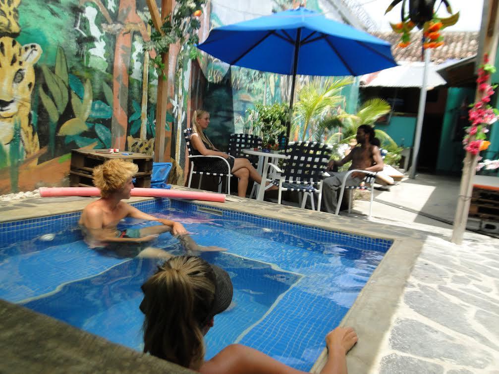 Hostal Mochilas กรานาดา ภายนอก รูปภาพ