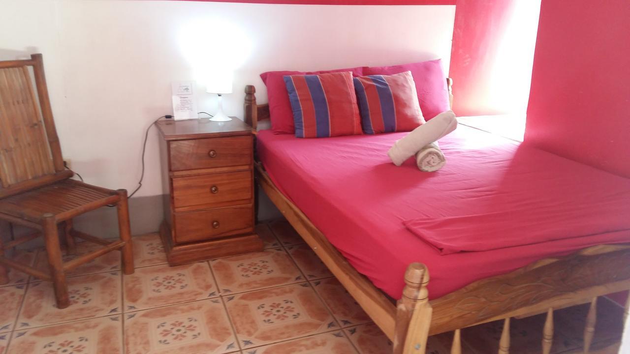 Hostal Mochilas กรานาดา ภายนอก รูปภาพ