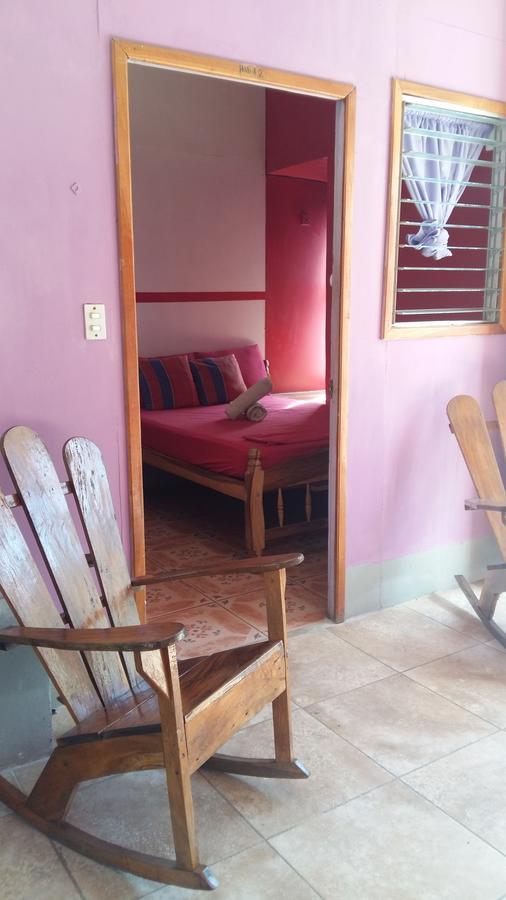 Hostal Mochilas กรานาดา ภายนอก รูปภาพ
